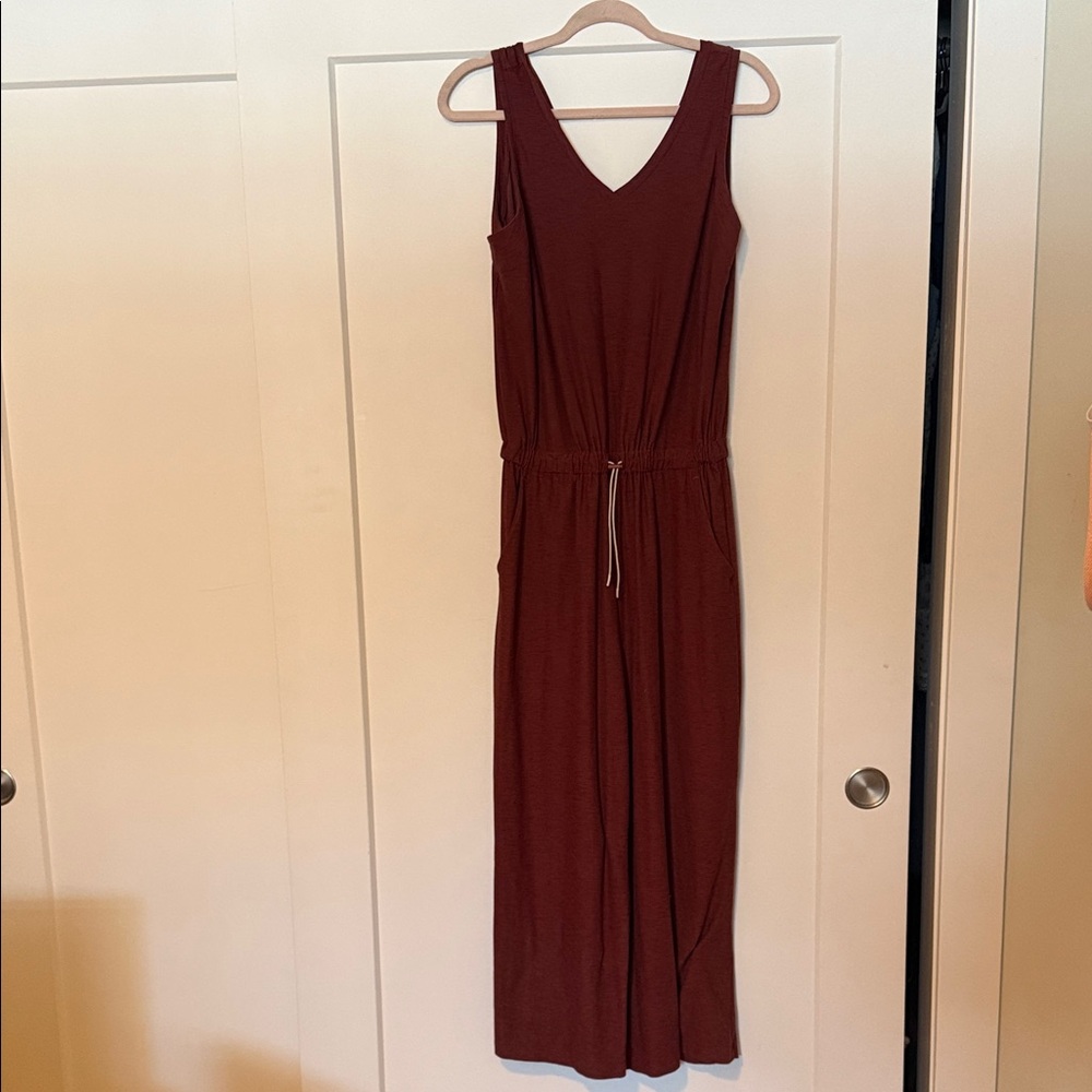 Old Navy Active Maroon Top
